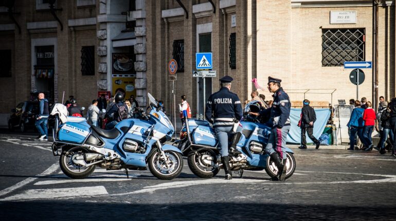 Roma, controlli della polizia